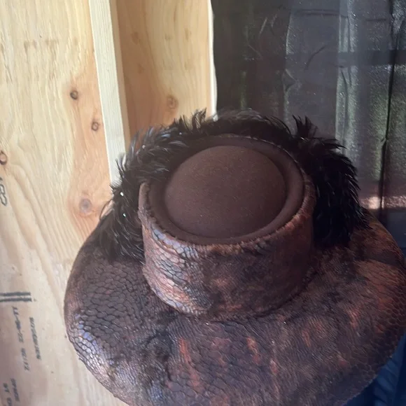 Ladies dark brown animal print hat with black feather - Picture 5 of 5